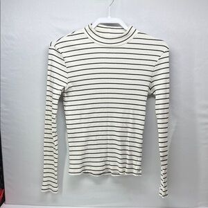 Uniqlo Cream and Black‎ Striped Long Sleeve Tee